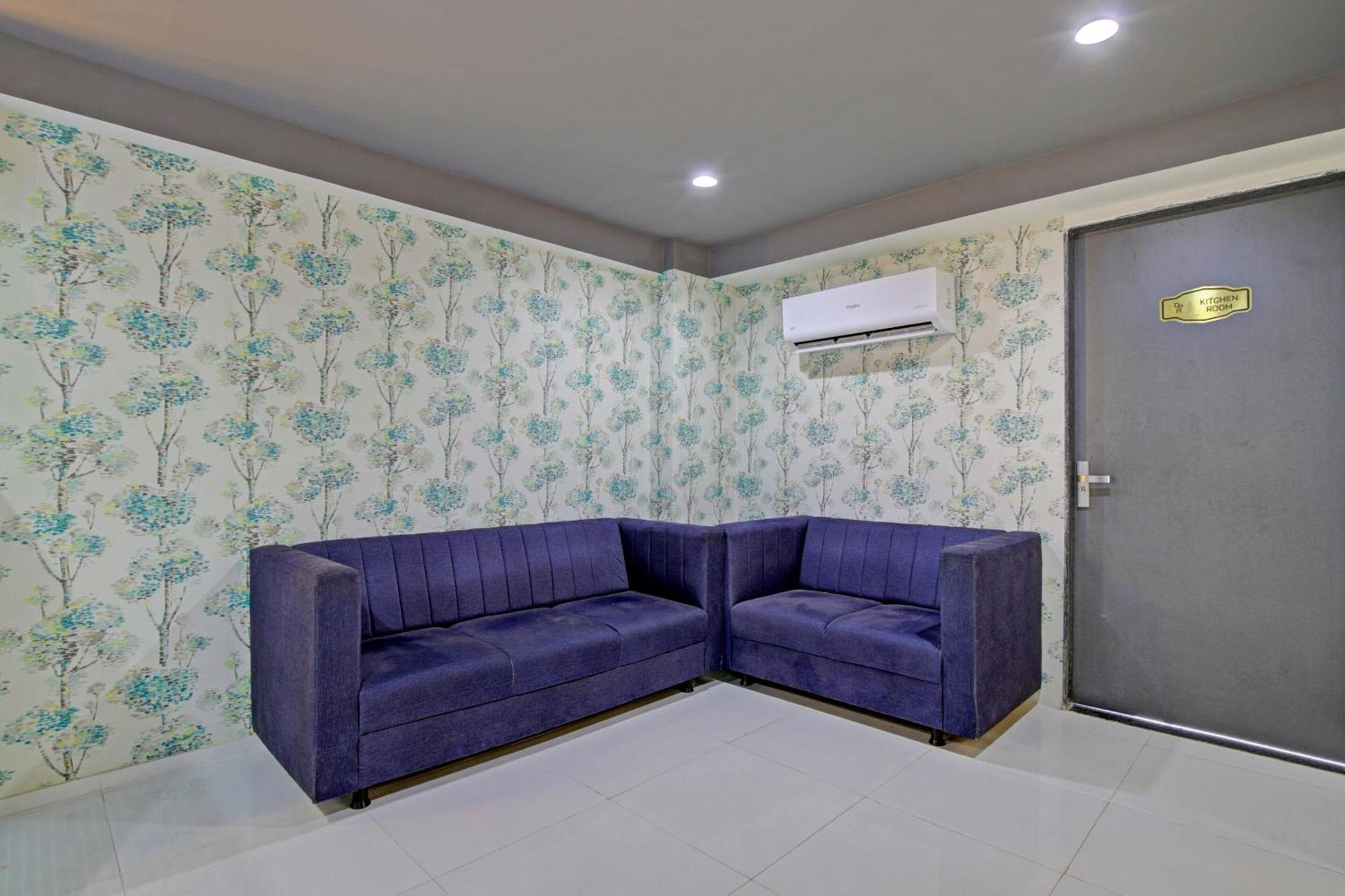Collection O De'Pearl Hotel Surat Dış mekan fotoğraf